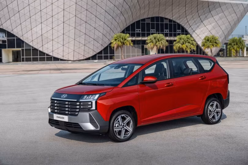 Hyundai Stargazer được làm mới toàn diện về ngoại thất.