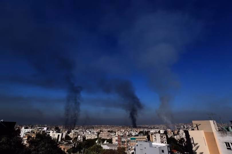 Khói bốc lên sau cuộc không kích của Israel tại Beirut (Liban), ngày 28/9/2024. (Ảnh: THX/TTXVN)