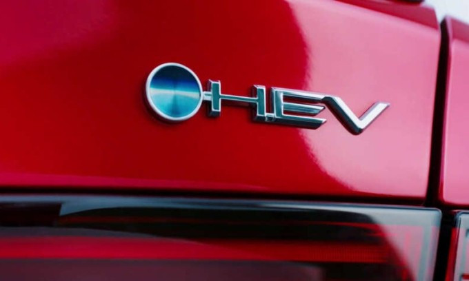 Toyota hé lộ một phần về bản hybrid (HEV) của Vios, hay Yaris Ativ tại Thái Lan. Ảnh: Toyota Toyota hé lộ một phần về bản hybrid (HEV) của Vios, hay Yaris Ativ tại Thái Lan. Ảnh: Toyota