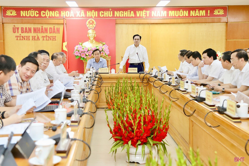 UBND tỉnh tổ chức cuộc họp nghe báo cáo một số nội dung liên quan đến các hoạt động kỷ niệm 260 năm năm sinh (1765 - 2025) Đại thi hào Nguyễn Du. image-1-3576.jpg