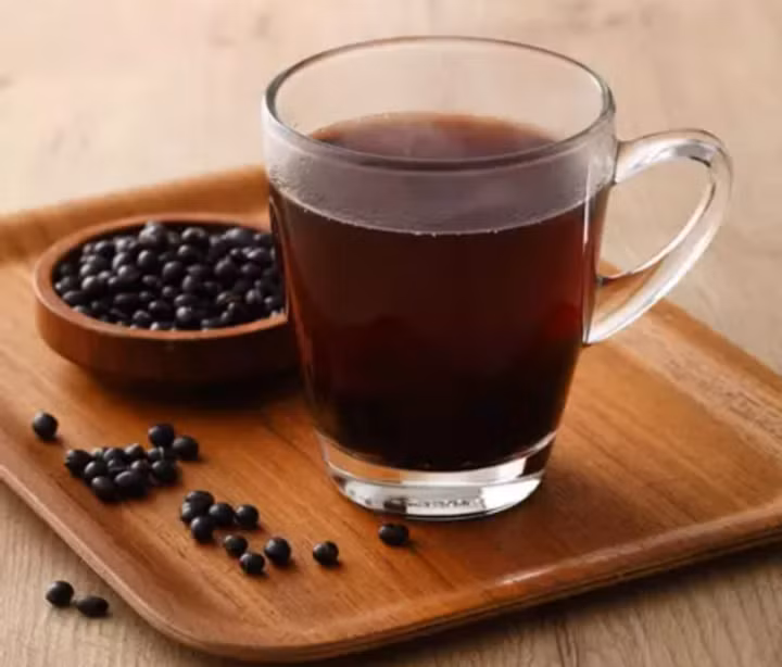 Nước đậu đen giúp thanh nhiệt mùa hè.