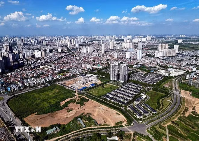 Thị trường bất động sản dần hồi phục với nhiều dự án đang được triển khai. (Ảnh: Tuấn Anh/TTXVN)