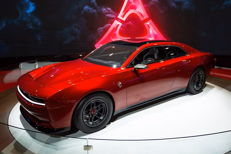 Sau khi khai tử dải sản phẩm Charger và Challenger biểu tượng, Dodge tự tin giới thiệu các phiên bản xe hiệu năng cao thuần điện, và cao cấp nhất là Charger SRT Daytona Banshee. Tuy nhiên, ngay cả những phiên bản Charger thuần điện tiêu chuẩn còn khó kiếm khách, không có lý do gì để Dodge tiếp tục phát triển dự án đầu bảng này.