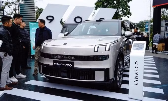 Lynk &amp; Co 900 tại triển lãm Vietnam Mobility Show 2025 do báo VnExpress tổ chức, tháng 12/2025. Ảnh: Thành Nhạn