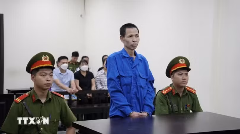 Bị cáo Cao Văn Hùng tại phiên tòa. (Ảnh: Kim Anh/TTXVN)