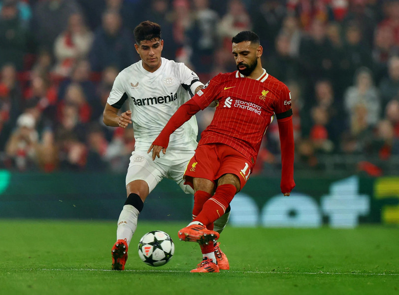 Liverpool muốn giữ chân Mohamed Salah bằng bản hợp đồng mới vào cuối mùa này, nhưng chưa nhận được cái gật đầu của tuyển thủ Ai Cập. Nhiều đội bóng lớn sẵn sàng đón Salah trong mùa hè tới.