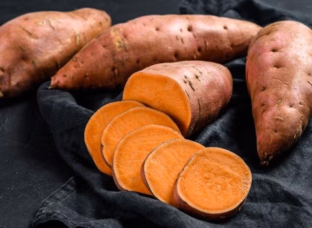 Ăn khoai lang có thể hỗ trợ giảm cân hiệu quả.