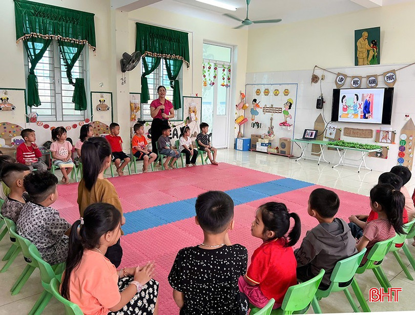 Giờ học của học sinh Trường Mầm non Hương Trà (Hương Khê). 15-5466.jpg