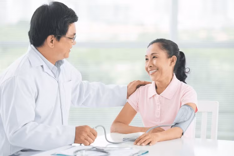 Bạn nên đi khám sức khỏe tổng quát định kỳ ngay cả khi cảm thấy thực sự khỏe mạnh