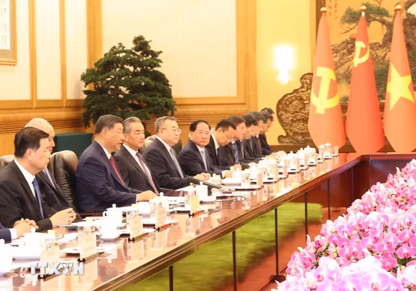 Tổng Bí thư, Chủ tịch nước Trung Quốc Tập Cận Bình và Đoàn cấp cao Trung Quốc tại cuộc hội đàm. (Ảnh: Trí Dũng/TTXVN)