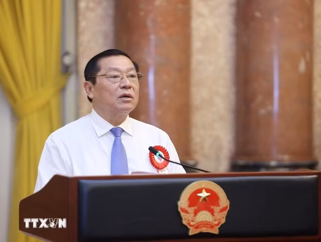 Đồng chí Lại Xuân Môn, Uỷ viên Trung ương Đảng, Phó Trưởng ban Thường trực Ban Tuyên giáo và Dân vận Trung ương báo cáo. (Ảnh: Lâm Khánh/TTXVN)