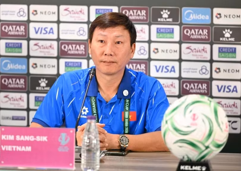 HLV Kim tự tin vào sức mạnh của U23 Việt Nam. Ảnh: AFC