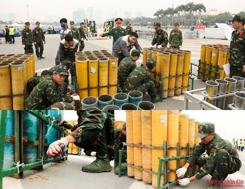 CBCS thuộc Bộ Tư lệnh Thủ đô tiến hành lắp đặt các ống phóng pháo vào giá.