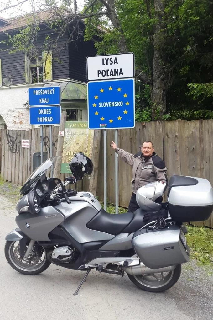 Barnett chạy motor ở châu Âu.