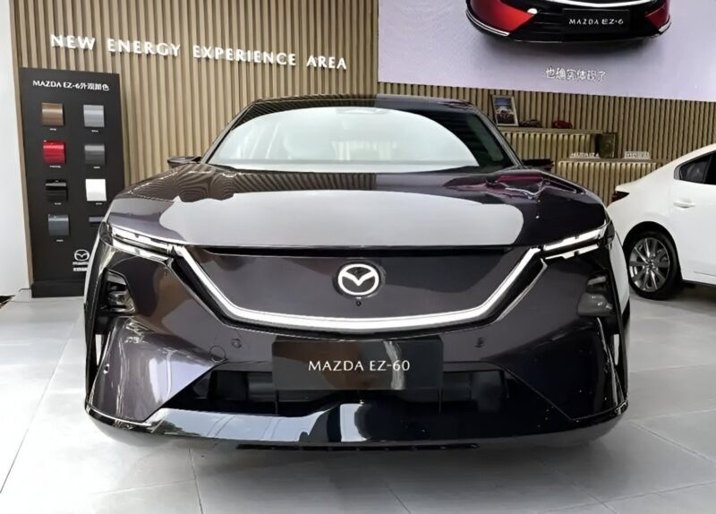 Loạt xe điện của Mazda sắp xuất hiện, 2 trong số đó đến từ liên doanh Mazda và Changan. Ảnh: Đan Thanh, CarnewsChina.