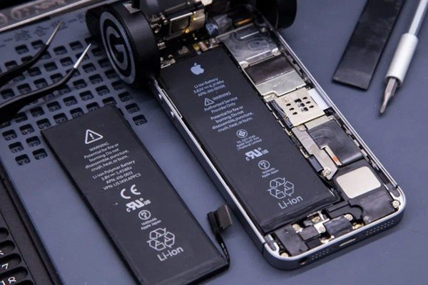 Những điểm bất lợi khi mua iPhone đã thay pin Những điểm bất lợi khi mua iPhone đã thay pin