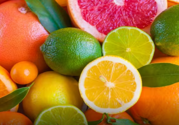 Trái cây họ cam quýt giàu vitamin C giúp giảm thời gian và mức độ triệu chứng ho và cảm lạnh…