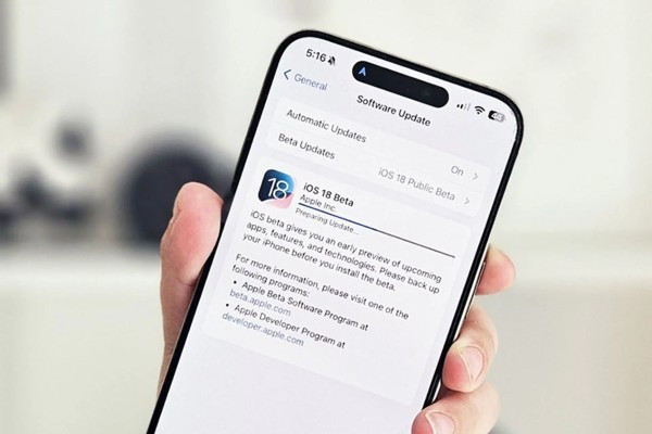 Tiến hành cập nhật phần mềm iOS mới cho iPhone
