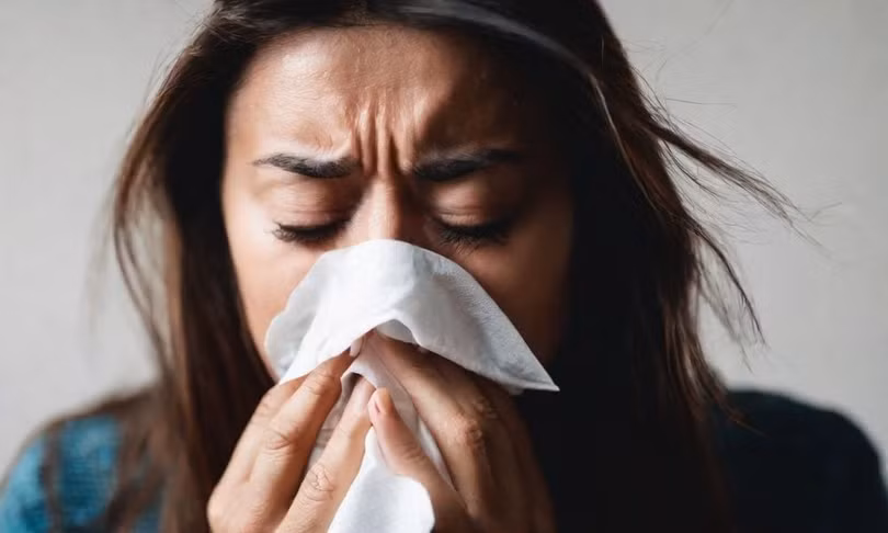 Dấu hiệu ban đầu của ung thư phổi là tình trạng ho kéo dài.