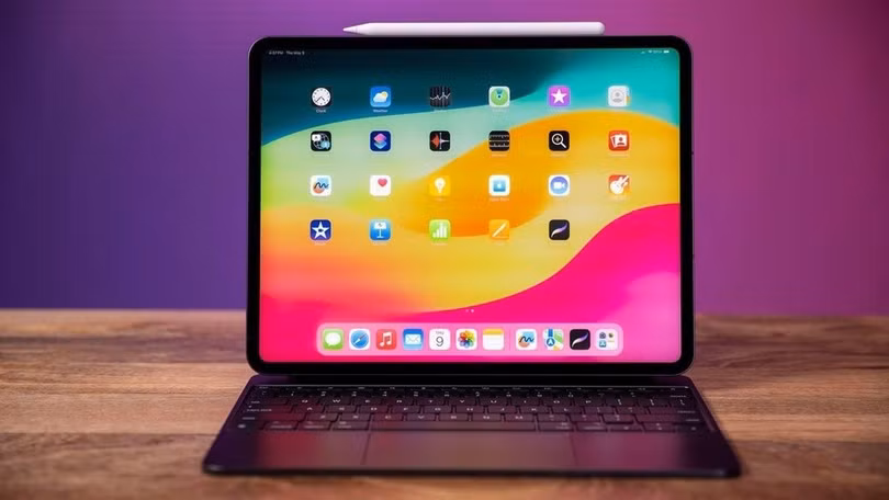 iPad là sản phẩm chạy thứ hai của Apple chỉ sau iPhone Ảnh: Cnet.