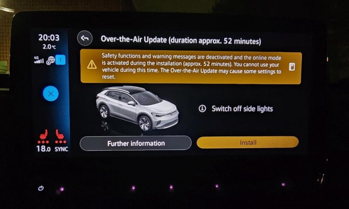 Màn hình thông báo cập nhật qua mạng trên mẫu Volkswagen ID.4. Ảnh: Team-BHP Màn hình thông báo cập nhật qua mạng trên mẫu Volkswagen ID.4. Ảnh: Team-BHP