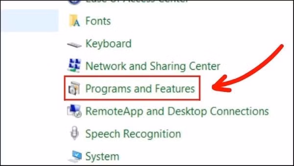 Chọn Programs and Features