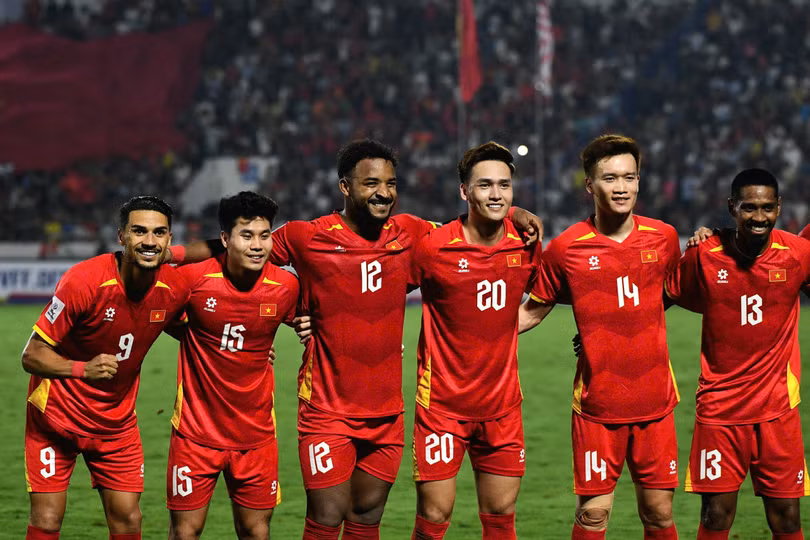 Xuân Son cho thấy khả năng chọn vị trí, đánh đầu đáng nể. Ảnh: Việt Linh, Việt Hà.