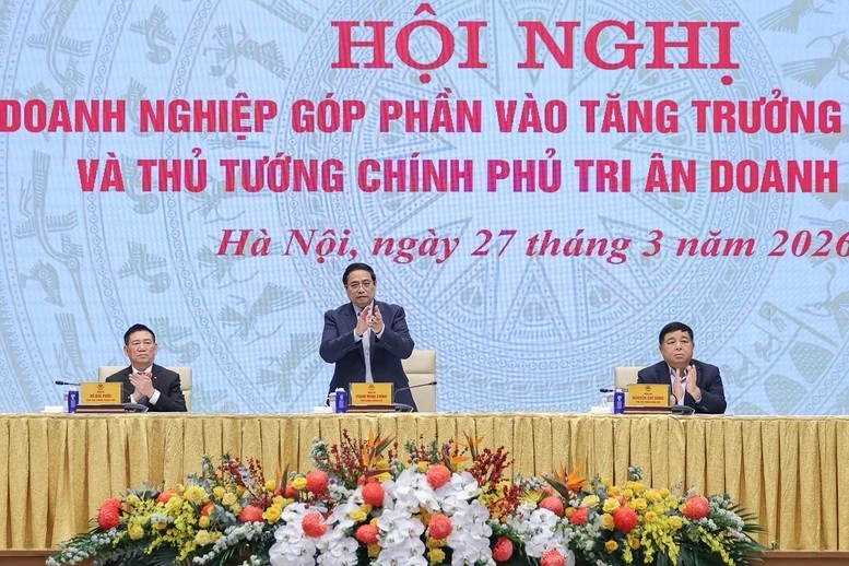 Thủ tướng Phạm Minh Chính, Phó Thủ tướng Hồ Đức Phớc, Phó Thủ tướng Nguyễn Chí Dũng chủ trì hội nghị - Ảnh VGP/Nhật Bắc
