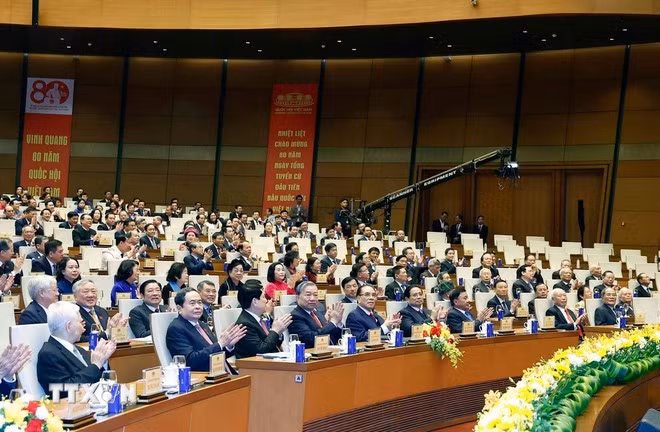 Tổng Bí thư Tô Lâm, các đồng chí lãnh đạo, nguyên lãnh đạo Đảng, Nhà nước dự Lễ kỷ niệm. (Ảnh: Thống Nhất/ TTXVN)