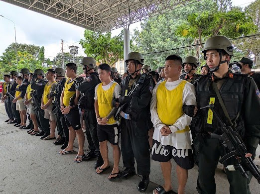 Các đối tượng bị bắt giữ tại Cơ quan Công an Thành phố Hồ Chí Minh (Ảnh do Công anThành phố Hồ Chí Minh cung cấp).