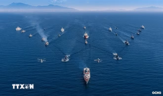 Đội hình chữ A. (Ảnh: Quân chủng Hải quân/TTXVN phát)