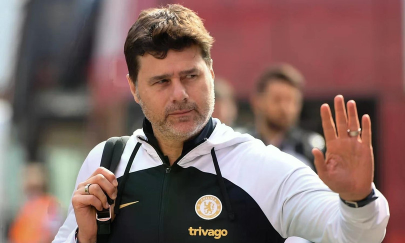 Mauricio Pochettino cũng là cái tên được cân nhắc. Cựu HLV Spurs và Chelsea hiện dẫn dắt tuyển Mỹ. Dù từng đưa Tottenham vào chung kết Champions League, Pochettino chưa từng giành danh hiệu lớn tại Anh và việc tiếp quản MU có thể là canh bạc lớn.