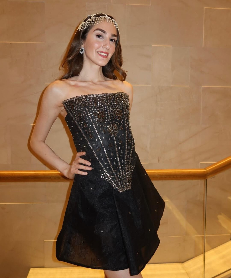 Idil Bilgen đến từ Thổ Nhĩ Kỳ chiến thắng phần thi Head to Head Challenge khu vực châu Á - Thái Bình Dương. Cô cao 1,79m và đang theo học ngành y tại Mỹ. Ảnh: @idil.bilgen.