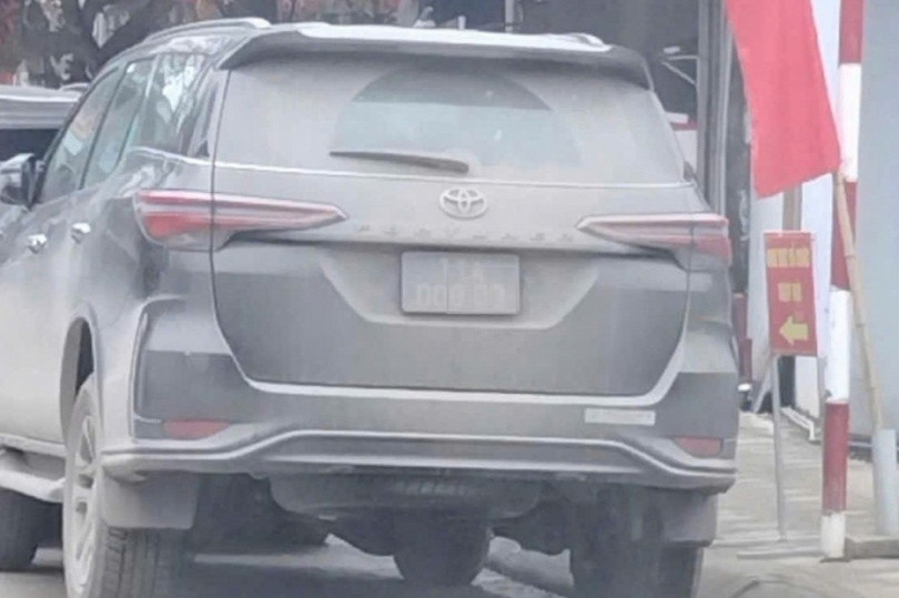 Biển số bị bẩn, che lấp hoặc không đọc được sẽ bị xử phạt rất nặng theo quy định pháp luật