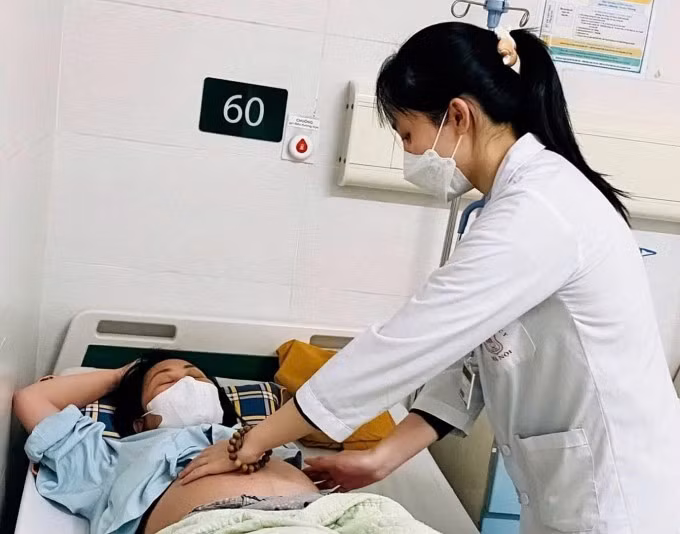 Hà trong một buổi học lâm sàng tại viện. Ảnh: Nhân vật cung cấp