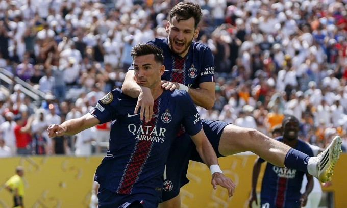 Fabian Ruiz (trái) mừng bàn mở tỷ số cho PSG trước Real trên sân Metlife, East Rutherford, bang New Jersey, Mỹ trong trận bán kết FIFA Club World Cup ngày 9/7/2025. Ảnh: EPA Fabian Ruiz (trái) mừng bàn mở tỷ số cho PSG trước Real trên sân Metlife, East Rutherford, bang New Jersey, Mỹ trong trận bán kết FIFA Club World Cup ngày 9/7/2025. Ảnh: EPA