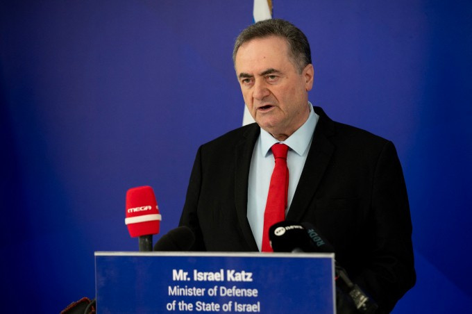 Bộ trưởng Quốc phòng Israel Israel Katz tại cuộc họp báo ở Athens, Hy Lạp ngày 20/1. Ảnh: AFP