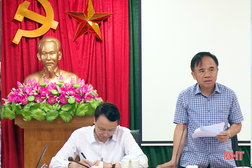 Giám đốc Sở KH&CN Hà Tĩnh Bùi Quang Hoàn phát biểu ý kiến tại buổi làm việc. bqbht_br_bo-khoa-hoc-ok-2-4725.png