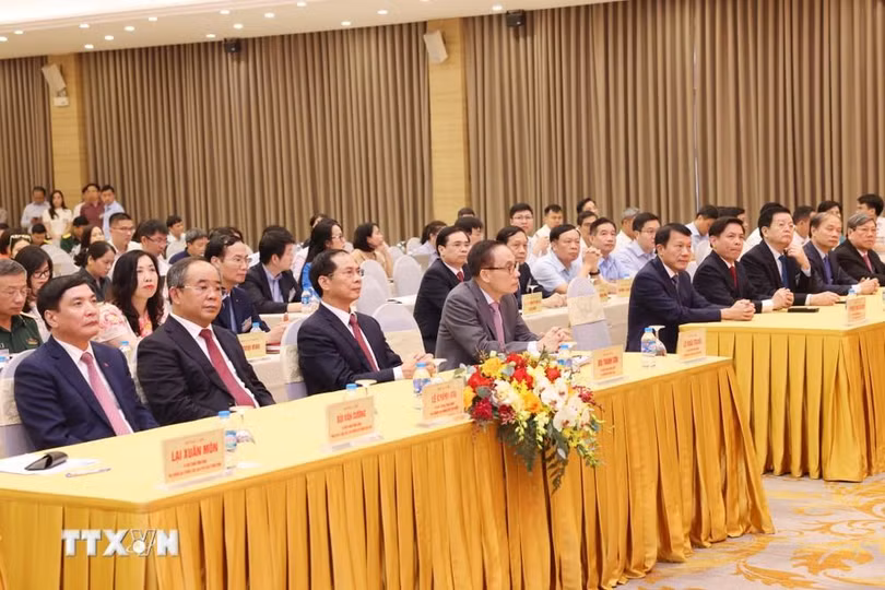 Các đại biểu tham dự họp báo. (Ảnh: Lâm Khánh/TTXVN)