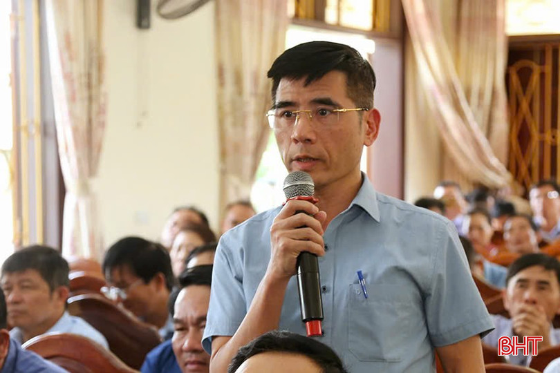 Giám đốc Trung tâm Y tế huyện Thạch Hà Nguyễn Thế Phiệt kiến nghị nội dung tại hội nghị. bqbht_br_6666.jpg