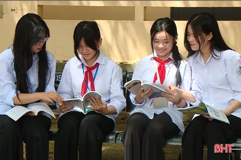 Mỗi cuốn sách góp phần nuôi dưỡng ước mơ và khát vọng cho các em học sinh. bqbht_br_222.jpg