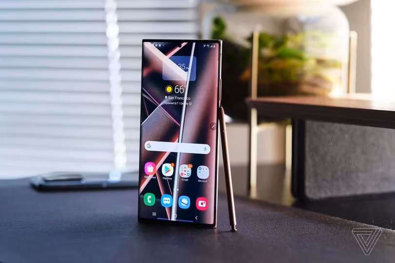 Samsung đã không phát hành dòng Galaxy Note kể từ khi Galaxy Note 20 và Note 20 Ultra. Ảnh: The Verge.