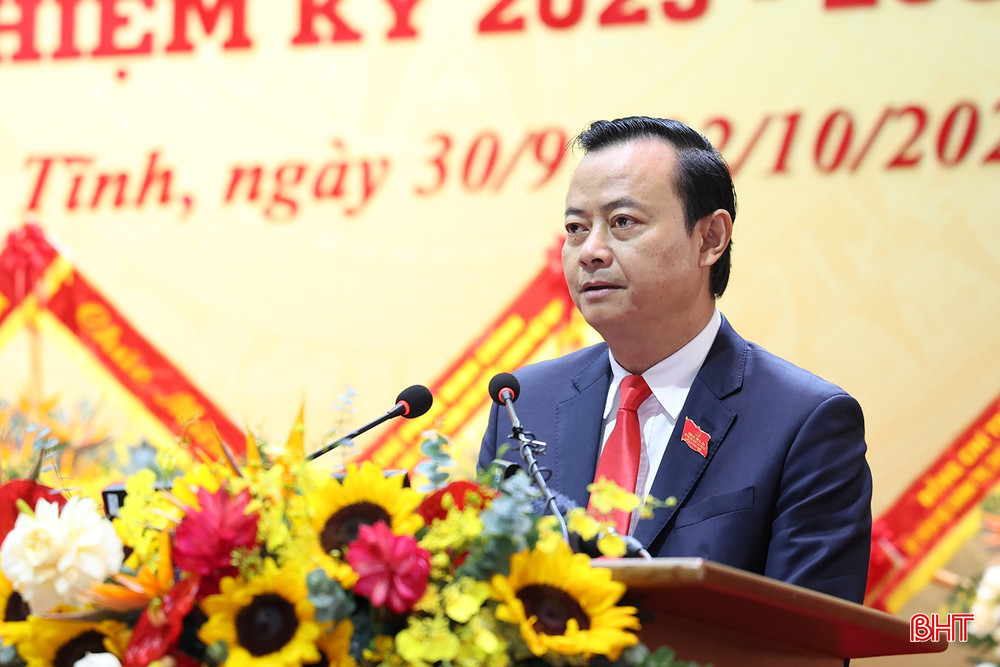 Đồng chí Hà Văn Hùng - Ủy viên BTV Tỉnh ủy, Trưởng ban Tuyên giáo và Dân vận Tỉnh ủy điều hành phần thảo luận. bqbht_br_ha-van-hung.jpg