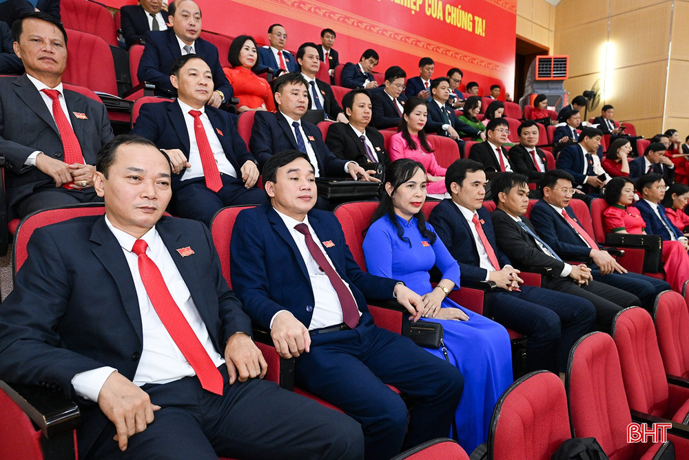 Đại biểu theo dõi Đại hội. bqbht_br_dai-bieu-7.jpg