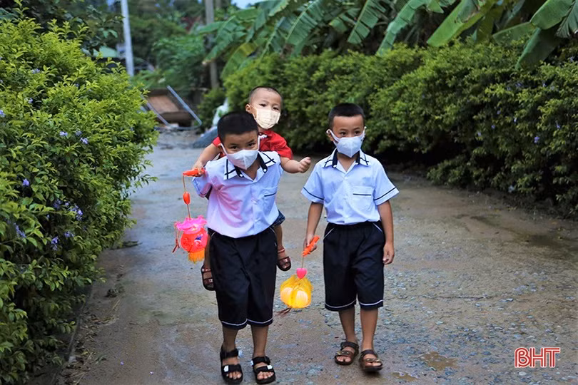 Trẻ em Hà Tĩnh đón tết Trung thu trong ấm áp yêu thương