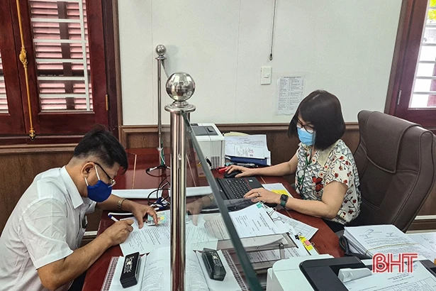 Vượt qua khó khăn do dịch bệnh, BHXH Hà Tĩnh giành nhiều thành quả mới