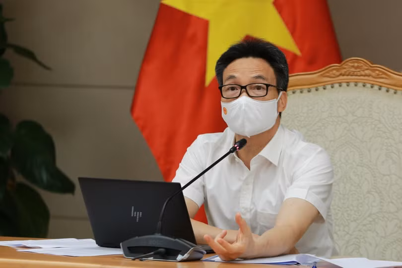 Phó thủ tướng nói về điều kiện để tiến tới ‘sống chung với virus’