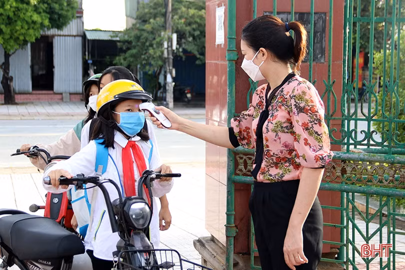 Ngày đến trường đầu tiên trong năm học mới tại Hà Tĩnh