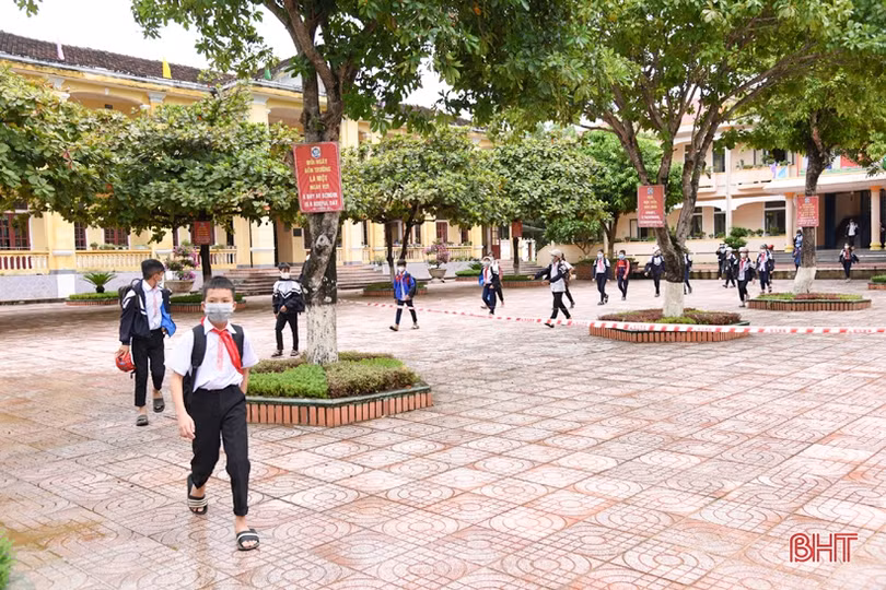 Huyện Kỳ Anh nỗ lực “gỡ khó” cho học sinh đang ở các vùng dịch