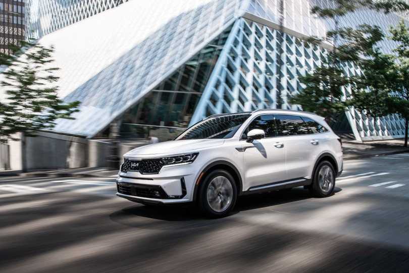 Kia Sorento PHEV 2022 bản siêu tiết kiệm nhiên liệu chốt giá từ 46.165 USD